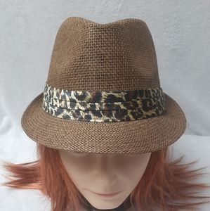 NWOT Paper Fedora Hat With Leopard Print Band